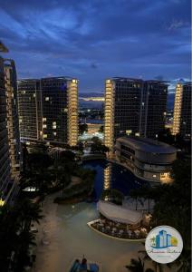 Azure residences by Amóre Suites