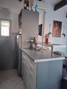 Appartement avec place de parking et accès piscine privée