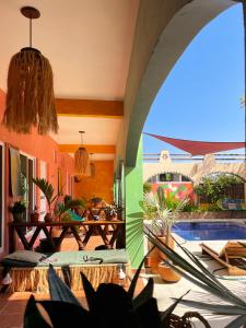 The Pineapple Mansion