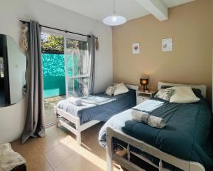 HOSPEDAJE " Doña Ana" a 15 minutos del Aeropuerto Internacional de Ezeiza con Parking Gratis