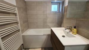 Sunny and cozy, central apartment