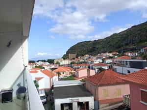 Sunny Little Sister Apartment - 7 min walking from the beach and at 7 min driving from the Airport