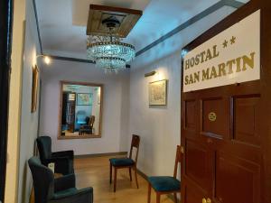 Hostal San Martin - 2-звездочные отели в городе Мадрид
