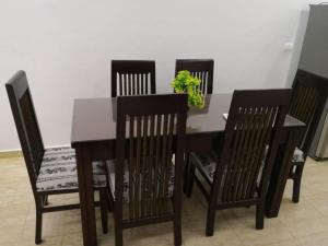 Hurghada Seafront Family Apartment with Pool View