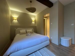 Suite Lumière - Cinéma privé by Collection Aura - Hypercentre Charleville-Mézières