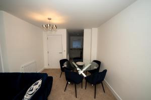 Chapel Waters Sleeps 6 with Private Parking