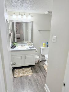 Quiet Quarter 1Br1Ba by Dallas north tollway and Med