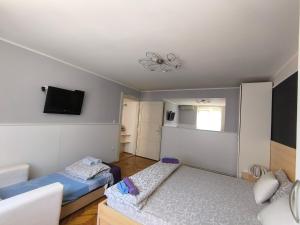 Central apartment with garage