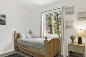 Play Big Bear - Relaxing Bear City Family Retreat- Pool Table - Foosball - Arcade Games