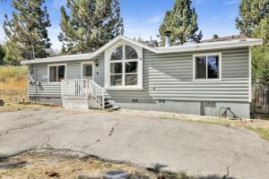 Play Big Bear - Relaxing Bear City Family Retreat- Pool Table - Foosball - Arcade Games