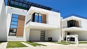 Brand New Cow House Aldea Hortus 136 by Kivoya