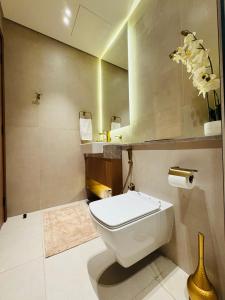Luxury Studio in JVC Near Marina & Downtown