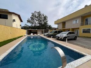 Condomínio Tranquilo com Piscina á 300m da Arena Axé Moa