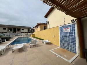 Condomínio Tranquilo com Piscina á 300m da Arena Axé Moa