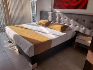 Hotel Monarka-Edificio