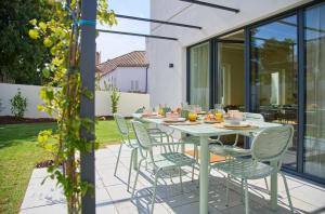 Luxury Villa by the Sea w Salty Pool, by TimeCooler