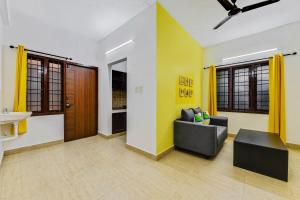 Hotel O Home G-cloud Near Thirumangalam Metro Station