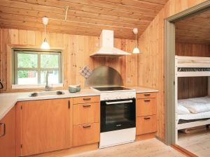 6 person holiday home in Hovborg