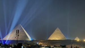 RaFeF Pyramids View Inn