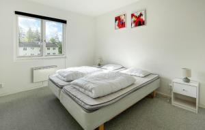 Lovely Apartment In Grimsås With Wifi