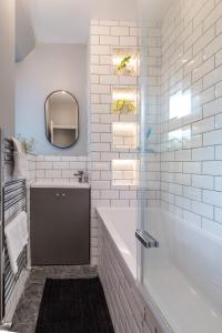 Comfort Room, Coffee and Fast WIFI