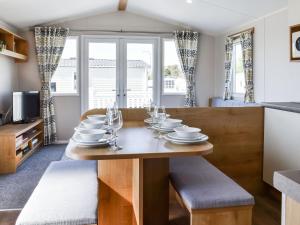 The Hideaway - Uk49292