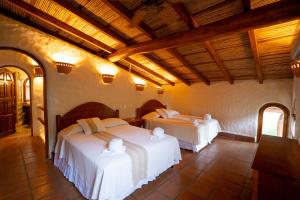 Pelican Eyes Hotel and Resort