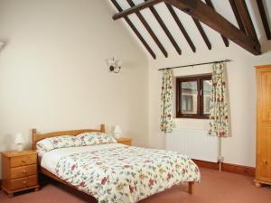 Littlewood Barn - Ukc3737
