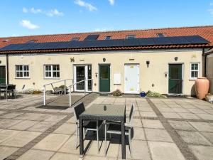 Lauras Loft - Uk49740