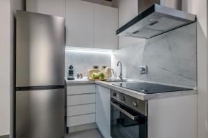 Colosseum 1 Min Design Apt with Private Courtyard