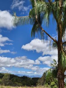 Hacienda El Atardecer, vía a Loja