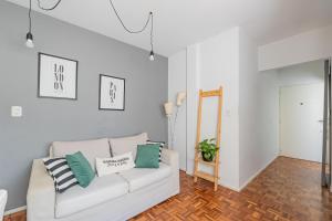 Recoleta stop apartment