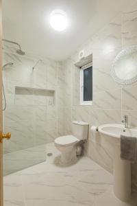 Reading Centre Parking Sleeps 10