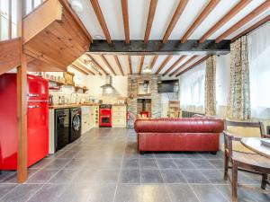 Coach House - Uk49793