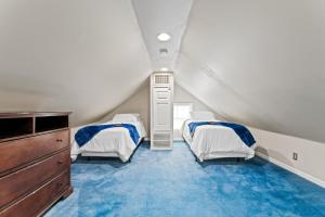 Ohio City 4 Bed 3 TV Free Parking Mins to DT