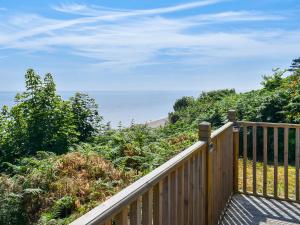 Seaview Two - Uk50166