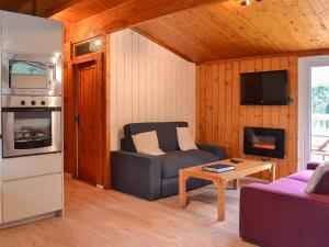 Cedar Lodge