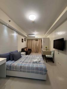 Sea Residences Condotel With Balcony, by Rose