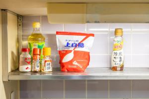 Ikebukuro 8 min walk, Kanamecho 6 min walk, 25sqm room, 2 guests, Direct access to Shinjuku, Shibuya, Tokyo, Ueno, 2 single beds