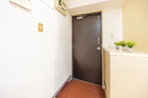 205 8 min walk to Ikebukuro 6 min walk to Kanamecho Station25m Max 2 people Direct access to Tokyo, Shinjuku, Shibuya, Ueno