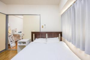 205 8 min walk to Ikebukuro 6 min walk to Kanamecho Station25m Max 2 people Direct access to Tokyo, Shinjuku, Shibuya, Ueno