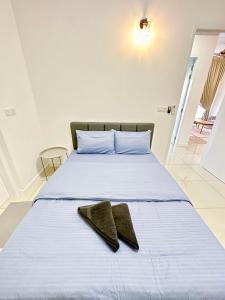 Cozy Mayfair Homestay