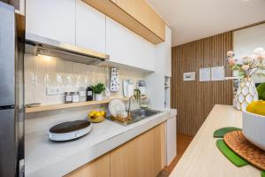 The Aviary 2BR Suite at One Oasis, FREE Parking