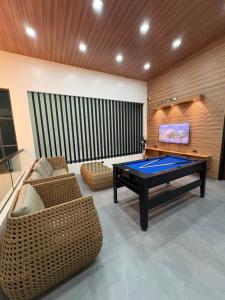 Theriz Private Contemporary Spring Resort