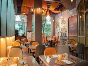 Novotel Manila Araneta City Hotel