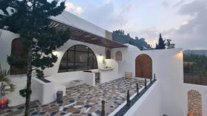 Hanara Bohemian Villa