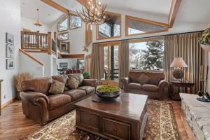 Queen Esther Drive Home at Deer Valley Resort - 4 Bedroom Home with Hot Tub #2436 condo