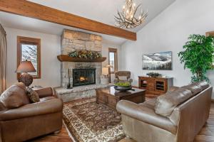 Queen Esther Drive Home at Deer Valley Resort - 4 Bedroom Home with Hot Tub #2436 condo