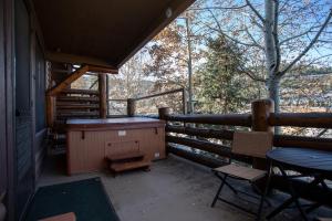 Comstock Lodge at Deer Valley Resort - Two Bedroom Condo with Hot Tub #202 condo