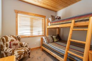 Bristlecone at Deer Valley Resort - Three Bedroom Condo with Loft and Hot Tub #504 condo